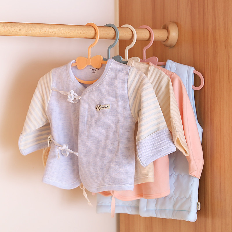 PPプラスチック製ベビーハンガー、かわいいリボン付き、滑り止 - Baby Nursery Hooks のレビューと価格