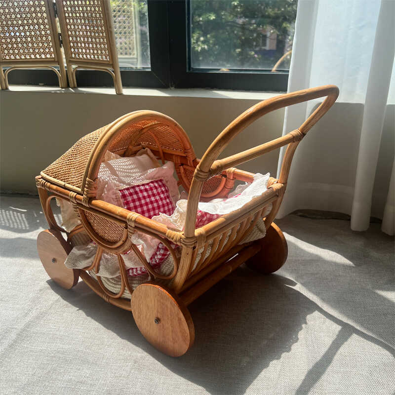 籐製ベビーカー ヴィンテージ風 ままごとおもちゃの馬車 アン - Baby Nursery Vintage Decor のレビューと価格