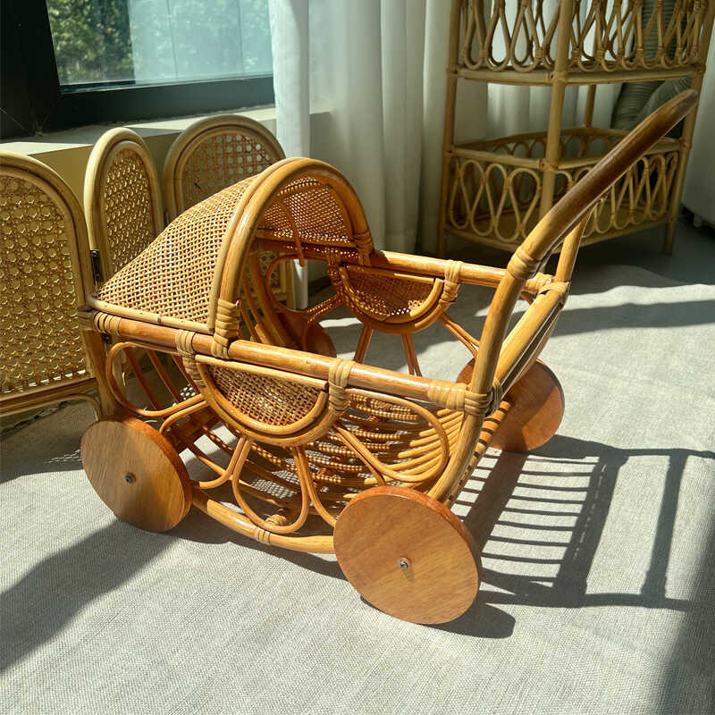 籐製ベビーカー ヴィンテージ風 ままごとおもちゃの馬車 アン - Baby Nursery Vintage Decor のレビューと価格