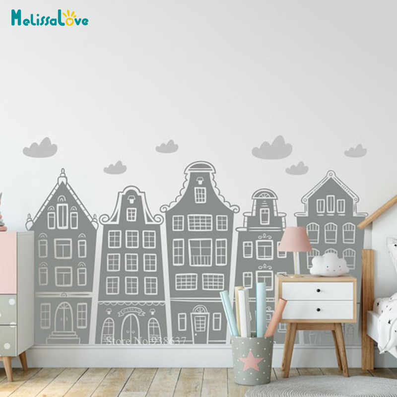 スカンジナビアの家と雲のデッキ子供部屋のプレイルームのステッ - Baby Nursery Furniture のレビューと価格